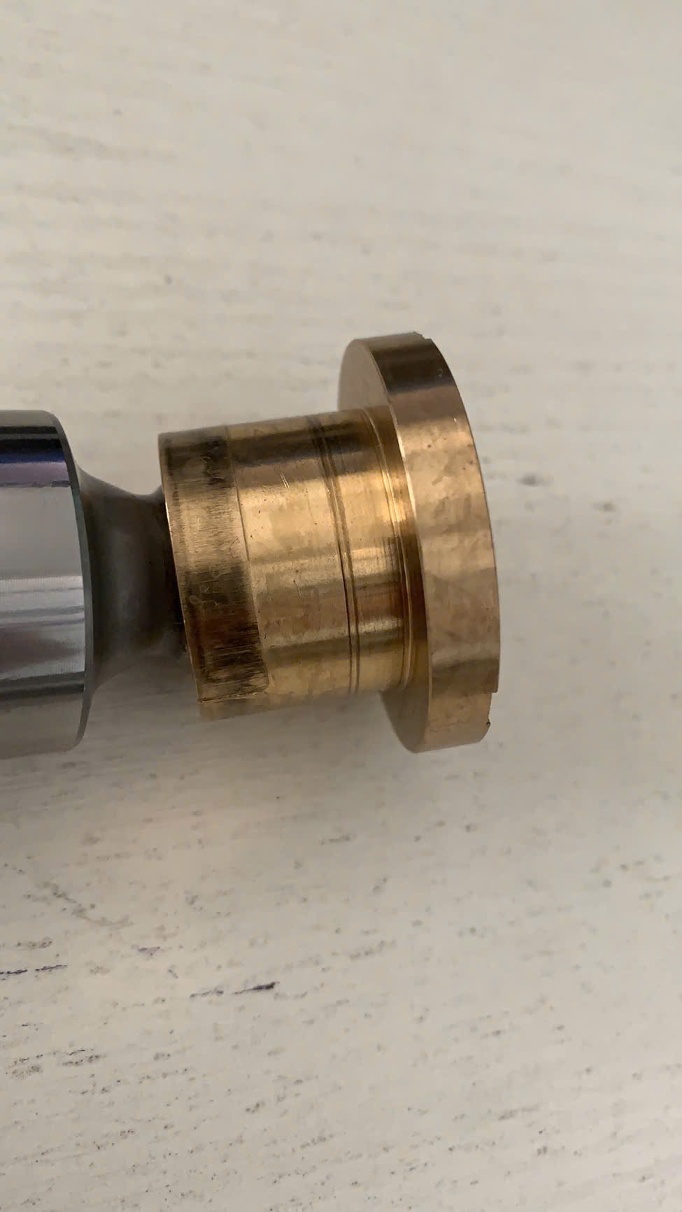 Cục đồng vàng tháo máy